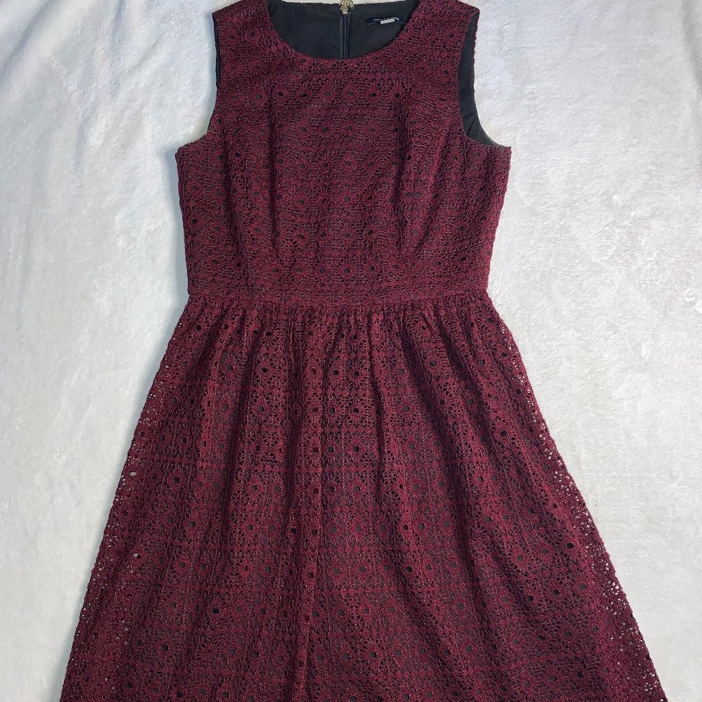Sleeveless Knee Length Dress